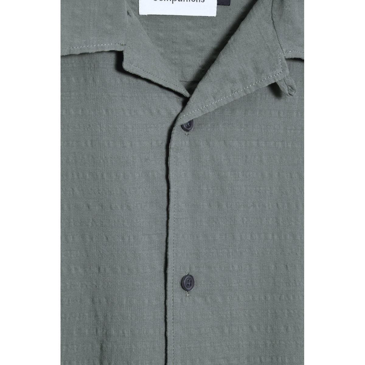 About Companions Kuno Shortsleeve eco seersucker dusty olive