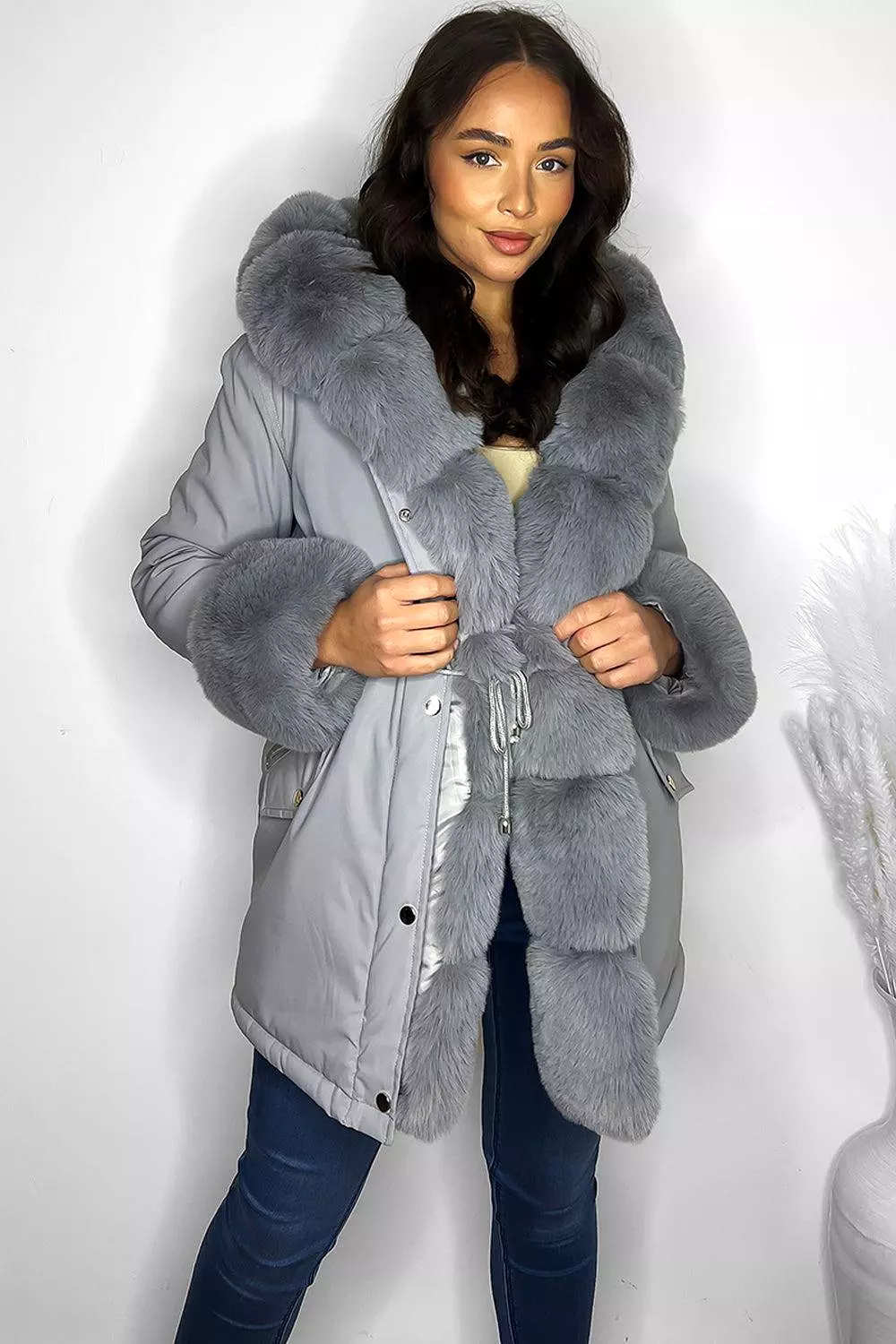 Faux Fur Detachable Fully Lined Versatile Hooded Winter Jacket