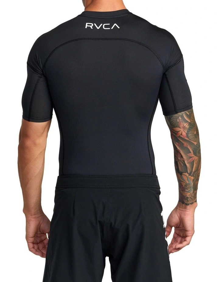 VA Sport Short Sleeve Rashguard in Black