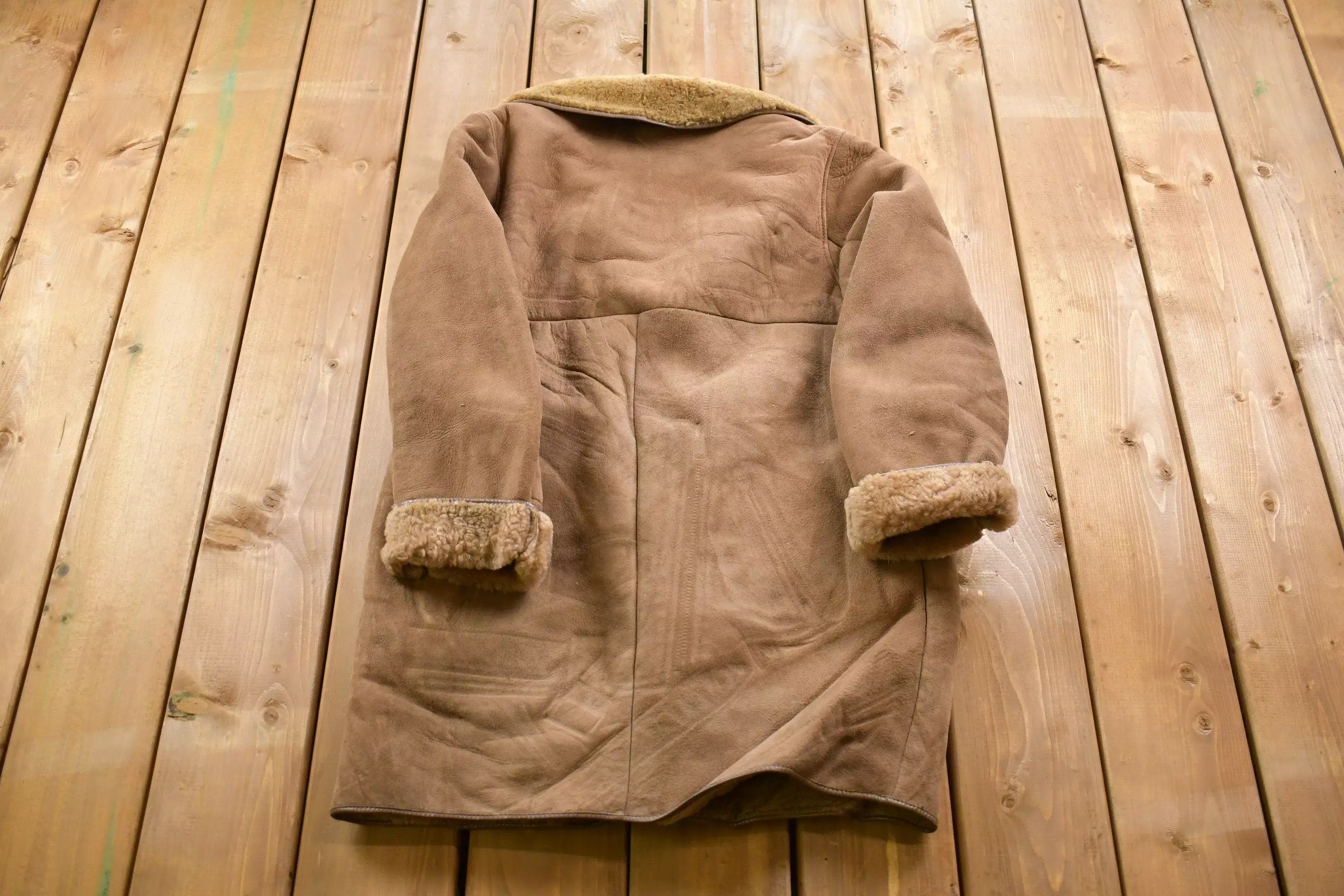 Vintage 1970s Sheepskin Shearling Leather Jacket / Button Up Winter Outerwear / Streetwear / Vintage Fur Jacket / Suede / Vintag