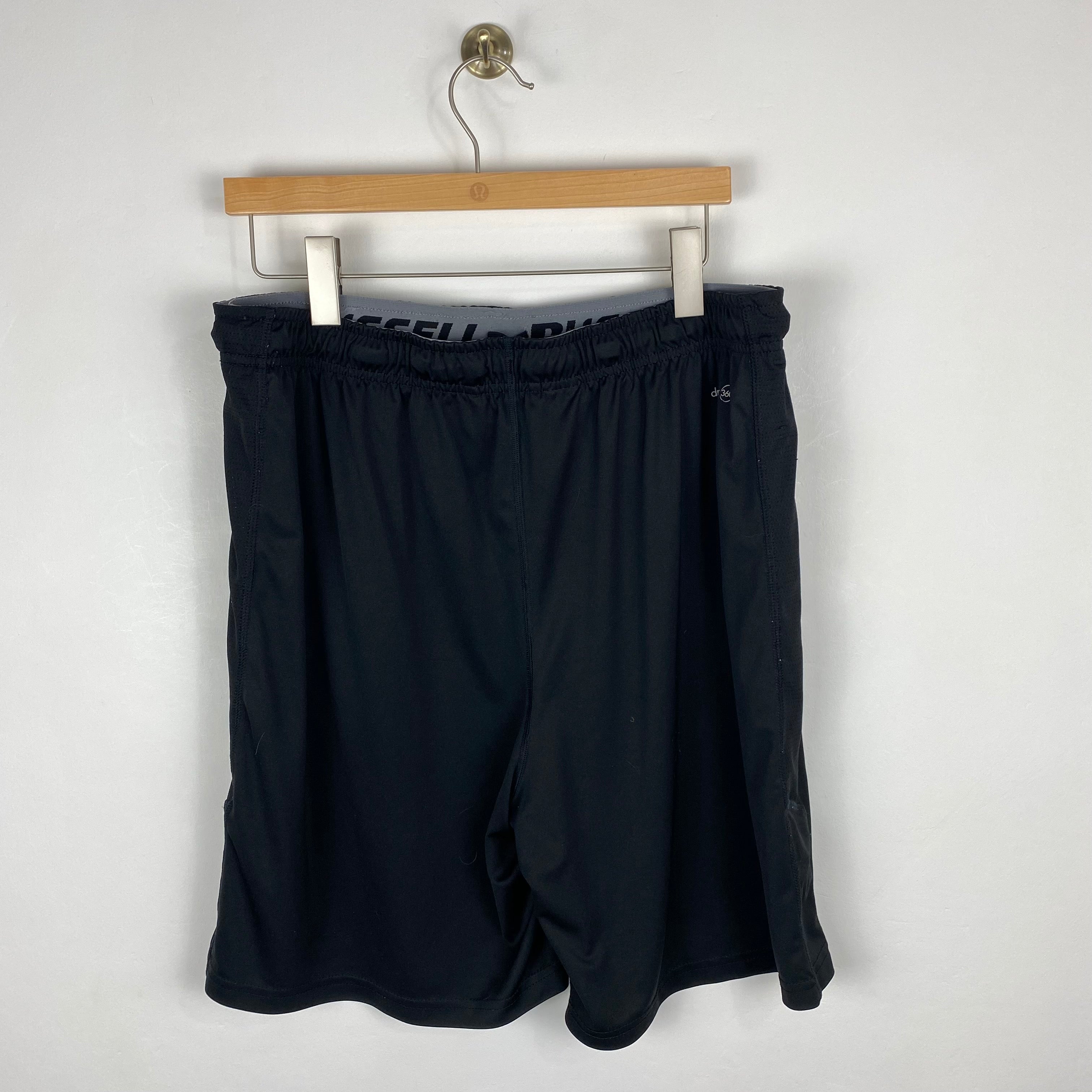 Vintage Russell Athletic Shorts (L)